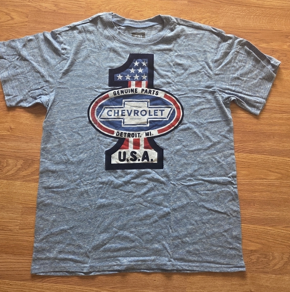 Chevrolet #1 Genuine Parts T-Shirt USA Flag Detroit MI Men’s M L Graphic NEW